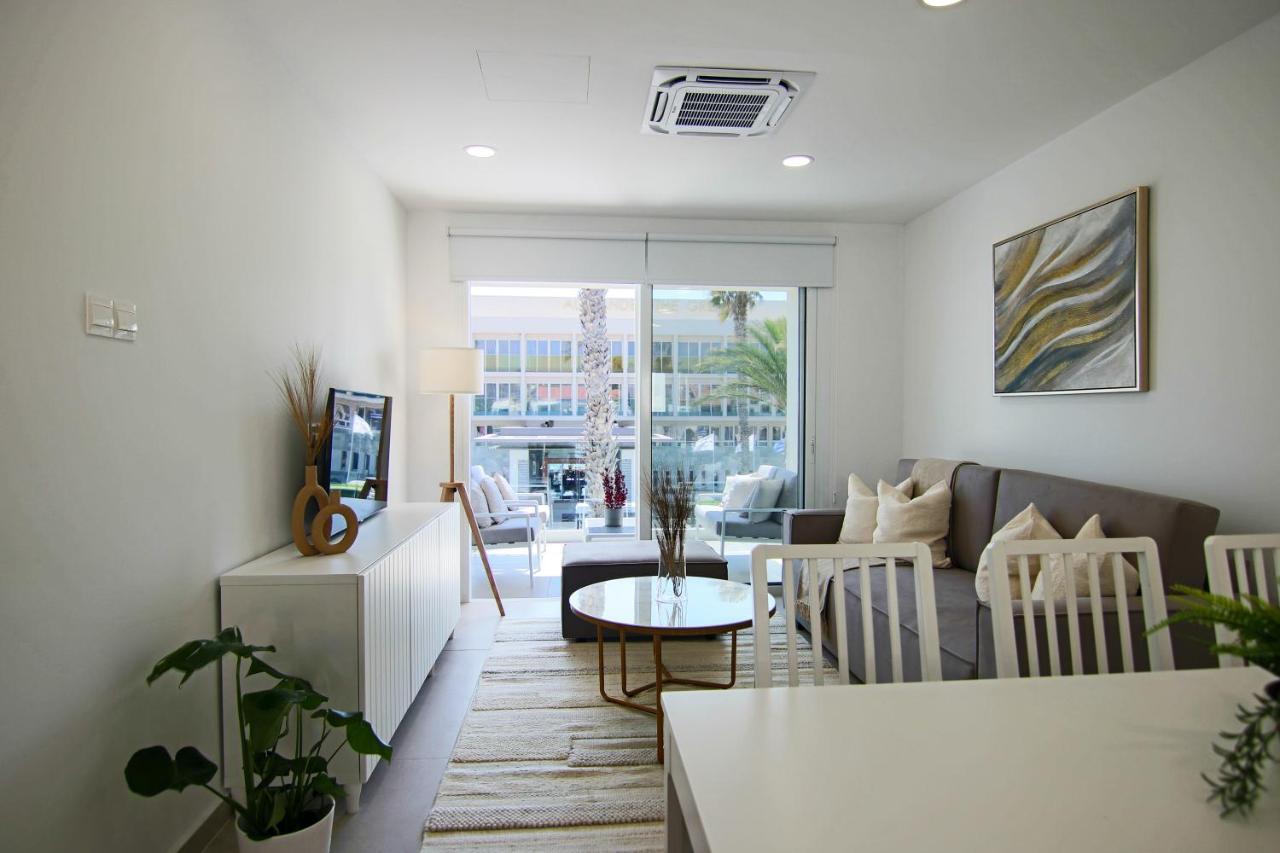 Phaedrus Living: Seaview Luxury Flat Limnaria 114 Apartment Paphos Exterior foto
