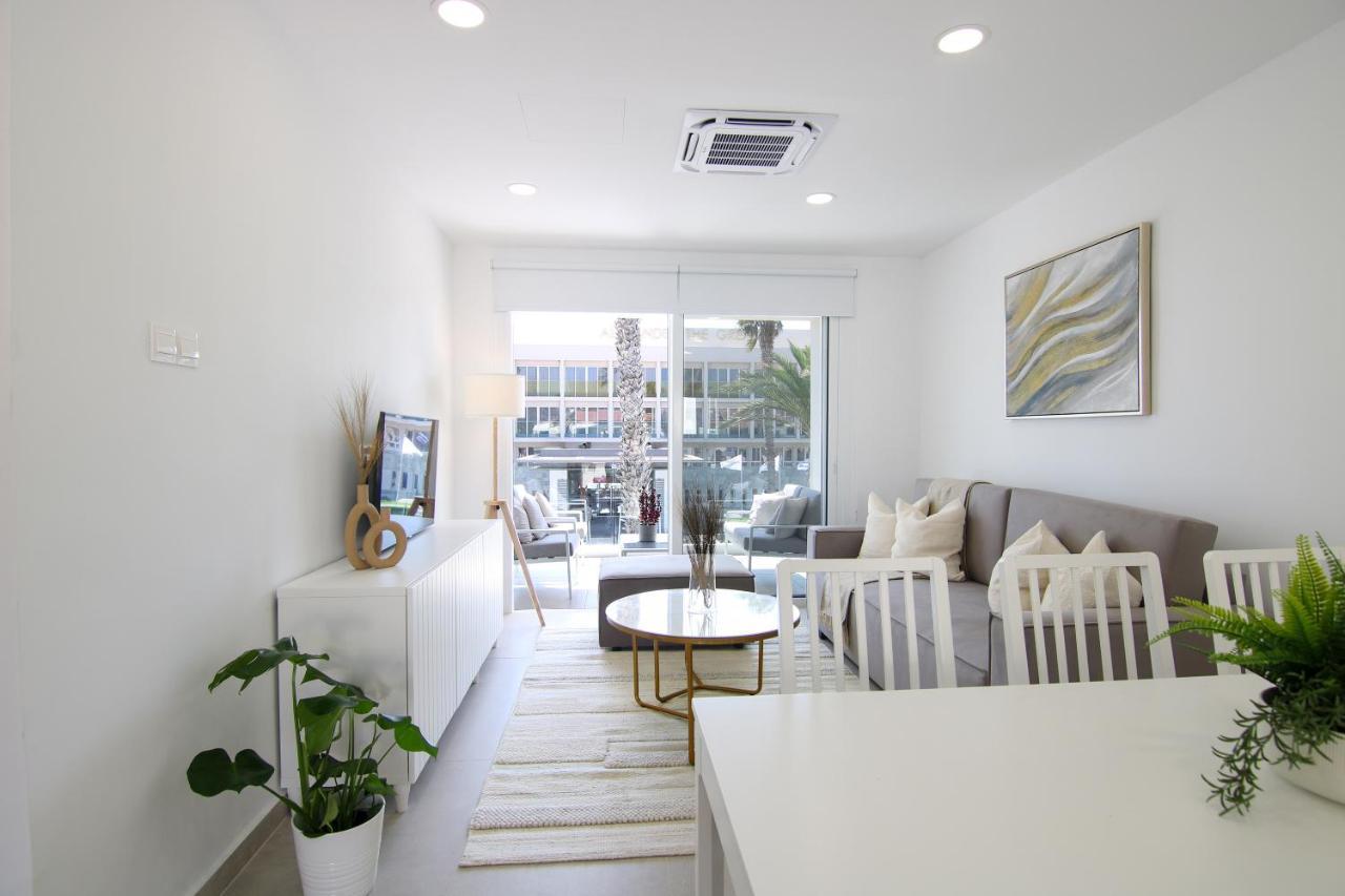 Phaedrus Living: Seaview Luxury Flat Limnaria 114 Apartment Paphos Exterior foto
